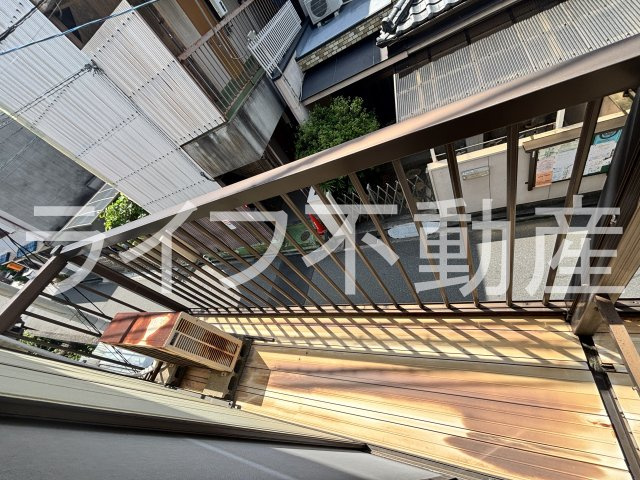 司ハウスのバルコニー|開放的で明るい空間を演出してくれるバルコニーです