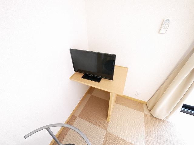 レオパレスビューヒルズテンの設備|テレビです