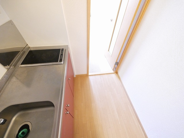 レオパレスビューヒルズテンのキッチン|きれいなキッチンです