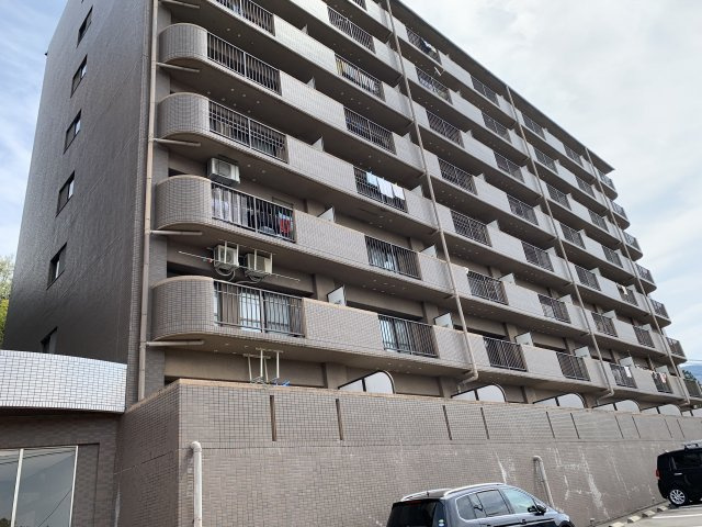 アルトラマンション　B棟