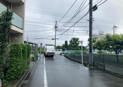 【展望】 | アーリアレジデンス南町田 | 眺望を気にして物件を探す場合、前面に建物が建っていないか現地で確認しましょう！前面に建物があると景色はもちろん、日当たりや風通しにも影響が出てきます。住んだ時のことを想像しながら現地見学をしましょう。