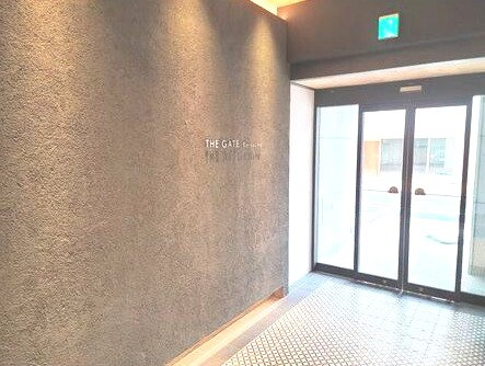 ＴＨＥ　ＧＡＴＥ　ＫＡＲＡＳＵＭＡのエントランス