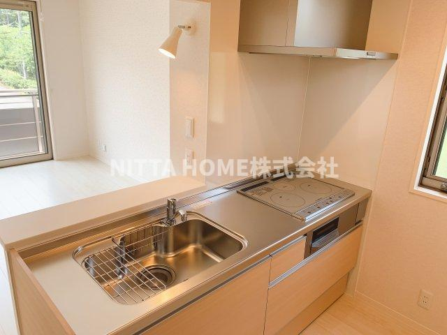 シャーメゾン八反田南のキッチン|ＩＨ完備のカウンターキッチンです♪
