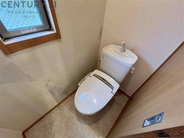 温水洗浄暖房便座ついてます