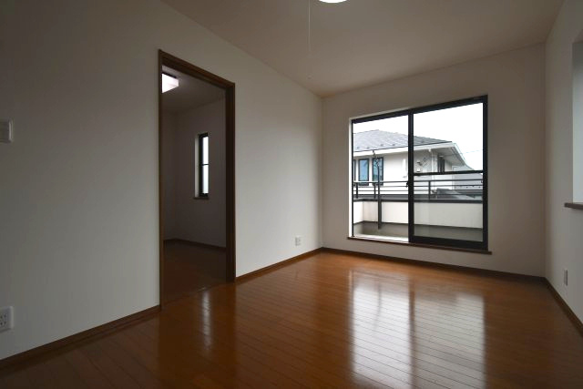 西荻南1丁目・中古戸建の洋室