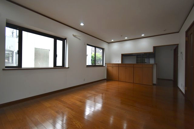 西荻南1丁目・中古戸建の居間・リビング