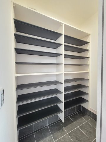 内原Ⅵ・新築戸建の玄関