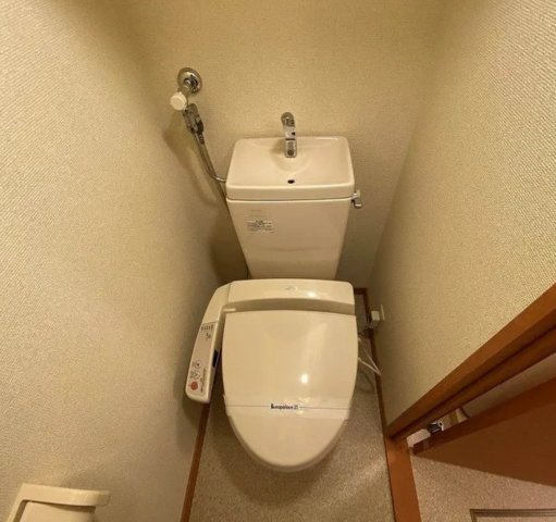 【北海道】旭川市　一棟収益アパートのトイレ