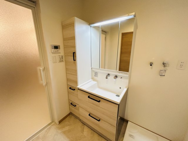 ★うるま市田場戸建て【B棟】の独立洗面台