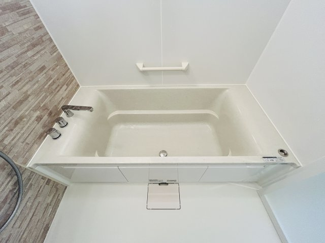 ★うるま市田場戸建て【B棟】の浴室