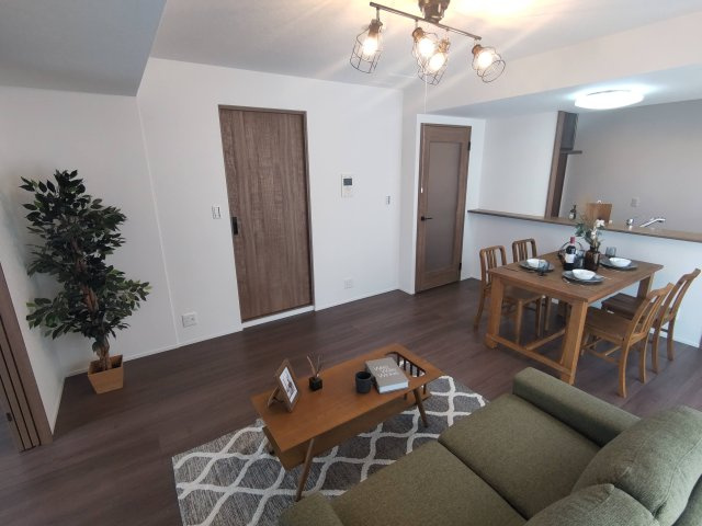 【居間・リビング】ダイヤモンドスクエアツインタワーズ浜松 