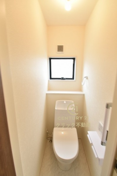 リーブルガーデン  那珂市菅谷　第35　限定1棟！のトイレ|１階と２階、２ヶ所に清潔なトイレ。
毎日使う空間と機能だから、いつまでも清潔なスペースであってほしいのがトイレです。