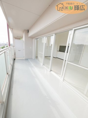ジークレフ加古川東　4階のバルコニー