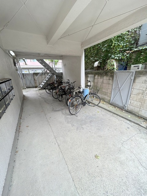 三軒茶屋荘のその他共用部分|★駐輪場★