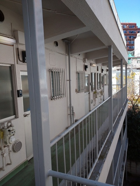 三軒茶屋荘のロビー|★アプローチ★