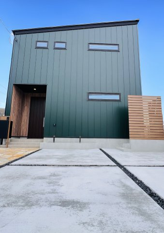 家族に優しいSurfers Houseの外観|人と違う“かっこいい家”を選びたい。そんなご家族に。