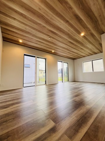 家族に優しいSurfers Houseの洋室