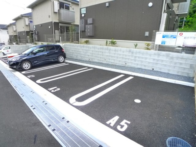 【駐車場】 | アインス A棟 | 駐車場