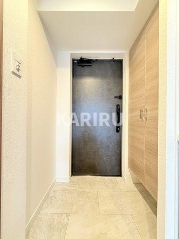 S-RESIDENCE小阪azureの玄関