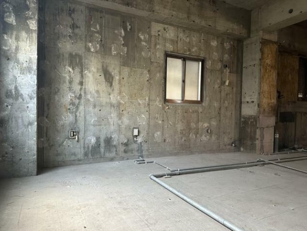 伊東ビルの内装