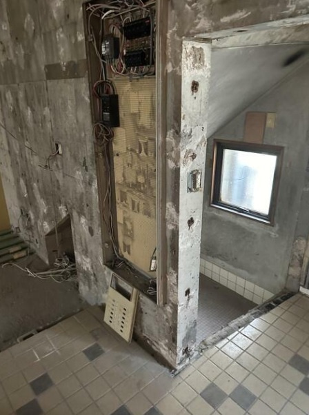 伊東ビルの内装