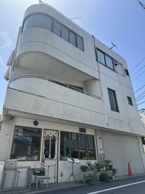 伊東ビルの外観