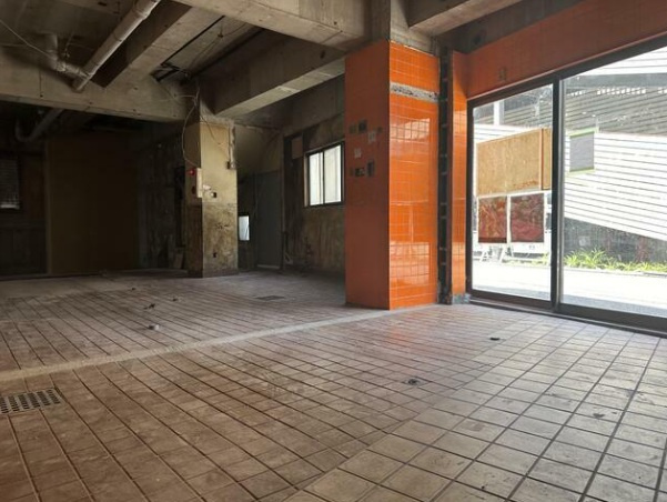 伊東ビルの内装