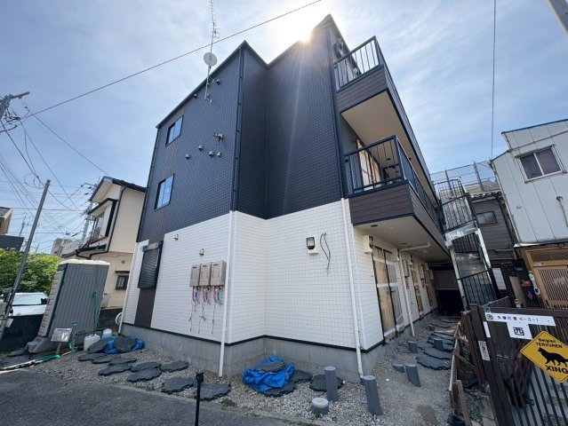 川崎市多摩区菅４丁目のアパートの外観