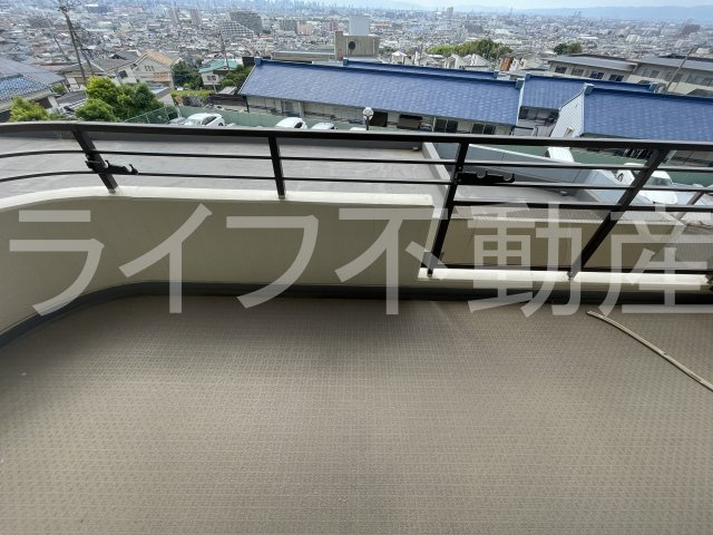 ディオフェルティ石切のバルコニー|開放的で明るい空間を演出してくれるバルコニーです