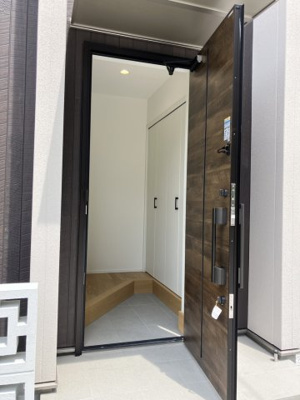 【玄関】 | RE VILLAGE