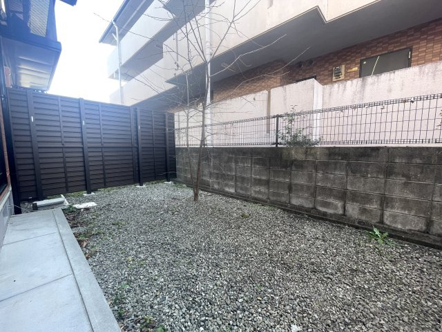 アーデンハイツの庭