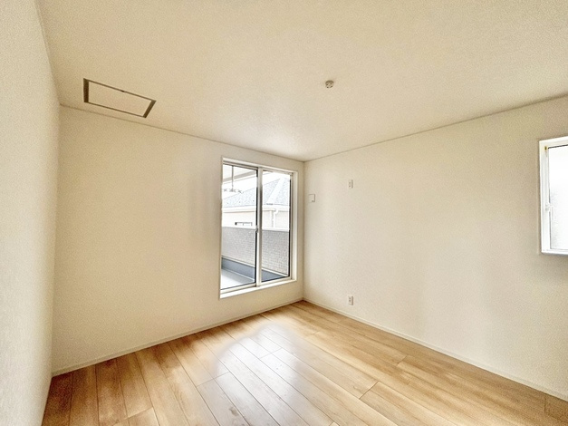 クレイドルガーデン碧南市湖西町第1　全4棟　新築戸建の洋室