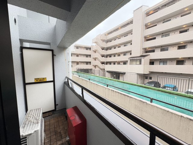 スクエア本八幡のバルコニー