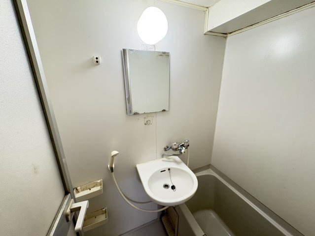 スクエア本八幡の洗面所