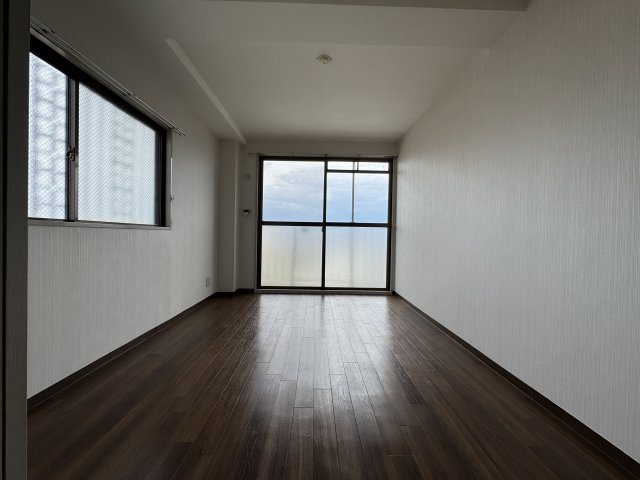 ミレ桜塚の居間・リビング