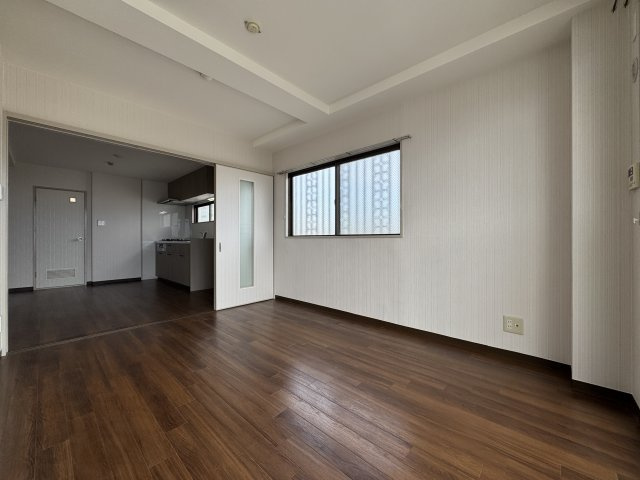 ミレ桜塚の居間・リビング