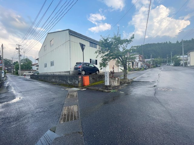 新築戸建・建売　二本松市根崎1期　全3棟の前面道路含む現地写真