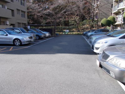 【駐車場】 | メゾン千里丘B棟