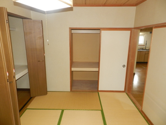 ライズィングサンの和室