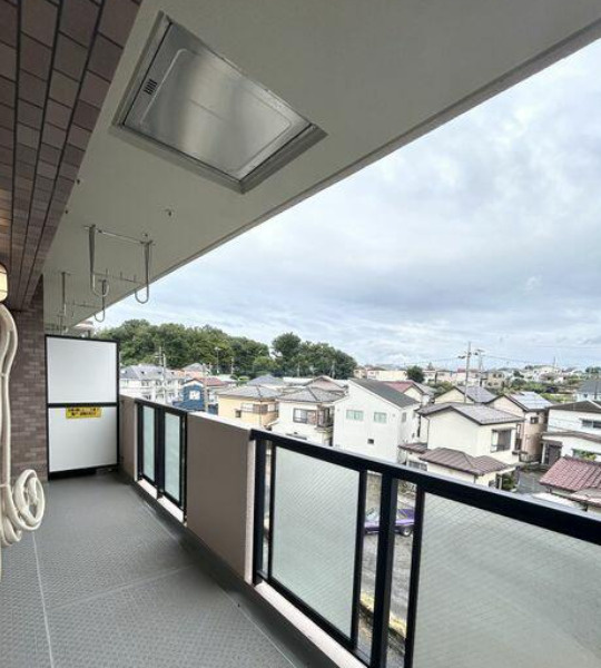 ライオンズマンション新座第２のバルコニー|陽当たり良好なバルコニーです