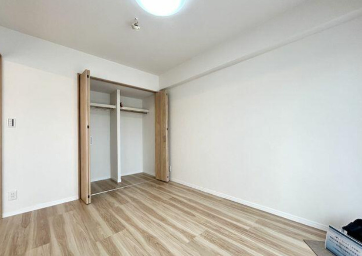 ライオンズマンション新座第２の洋室|明るい洋室です