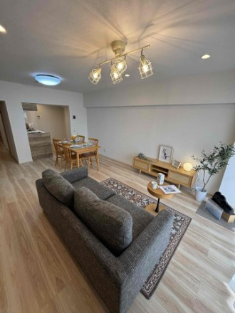 ハイマート西千葉の居間・リビング|ゆったりとしたリビングです