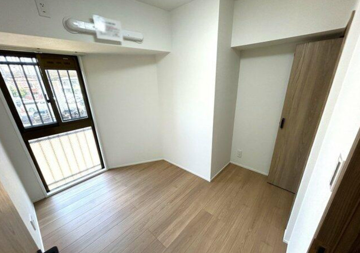 プレジデント９８の洋室|きれいな洋室です