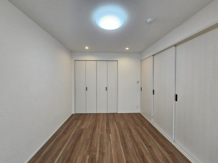 セントエルモ南柏の洋室|綺麗なフローリングの洋室です