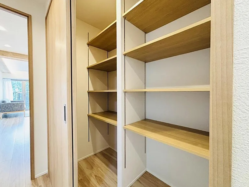 コープ野村夏見５号棟の収納|大きなスペースがあり、収納には困りません