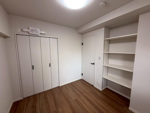 三田狭山ガーデンの洋室|収納スペース豊富です