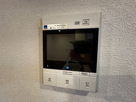 ライオンズマンション津田沼第２の防犯設備|モニター付きインターホンで防犯面も安心です
