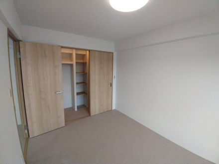 サンライトパストラル五番街Ｂ棟の収納|全居室収納スペース付きです