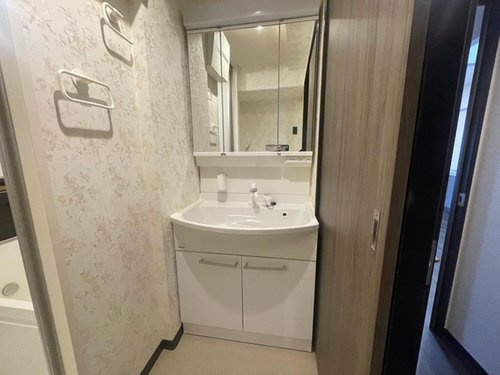 コスモ鶴瀬ステーションスクエアの独立洗面台|独立洗面化粧台付き