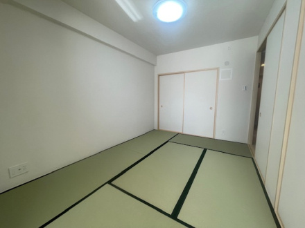 ロータリーパレス浦和西の和室|リビング隣接の和室は、様々な用途に便利です